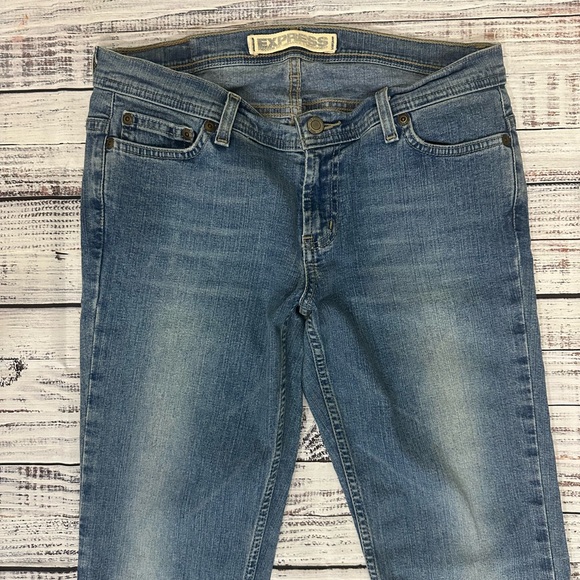 Express Precision Fit Cetine Bootcut Jeans Women's Size 8R Low Rise - Picture 3 of 7